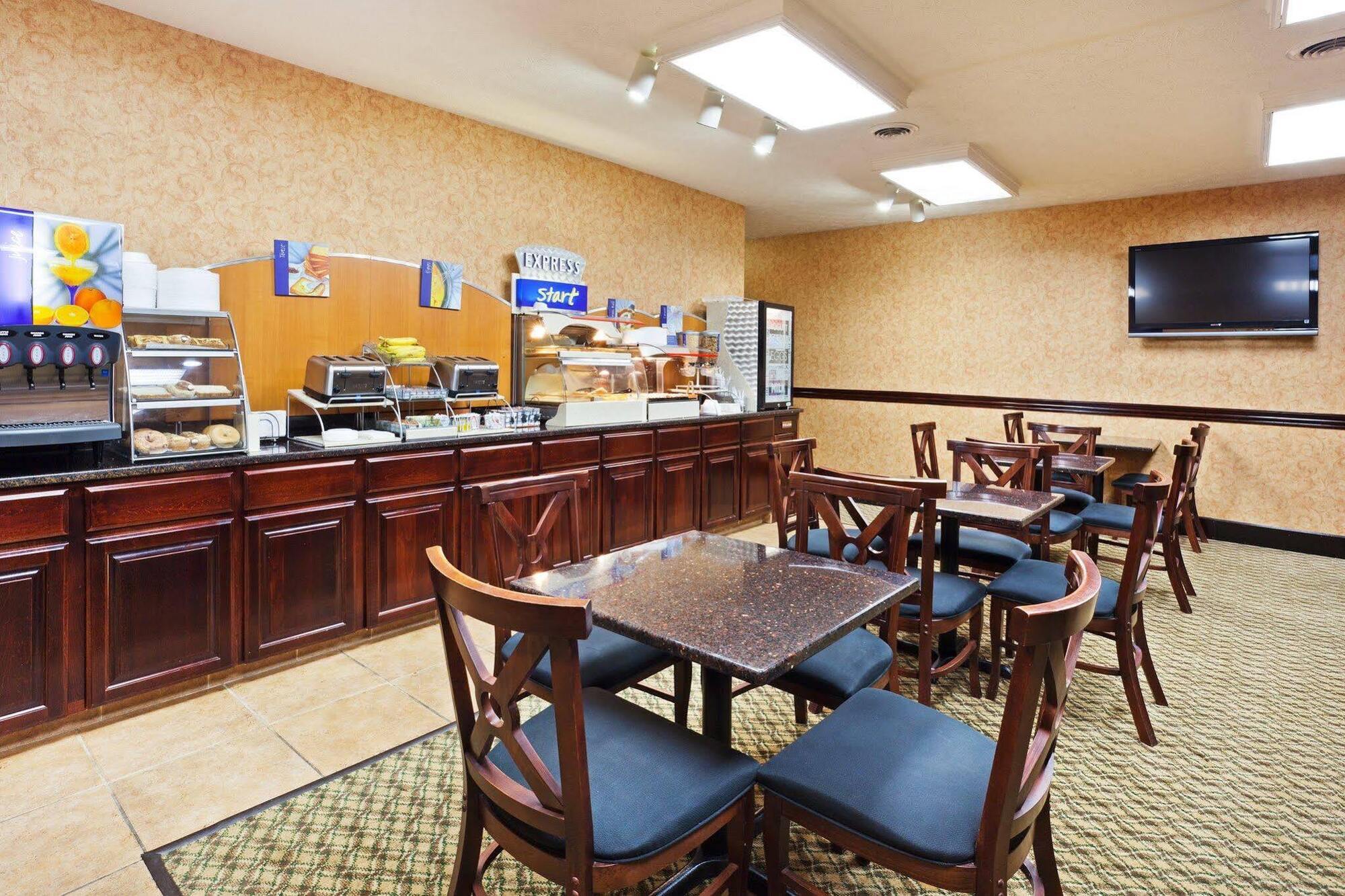 Holiday Inn Express Dandridge, An Ihg Hotel Extérieur photo